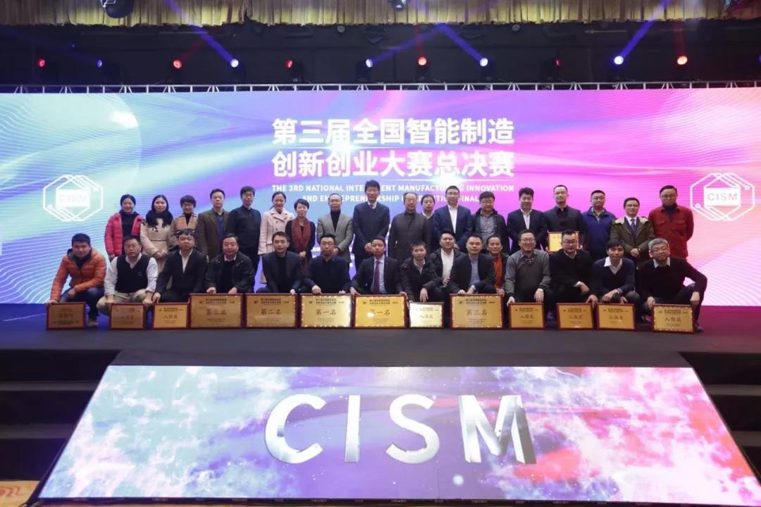 1760522699176769.jpg 20251015_180255_060.jpg